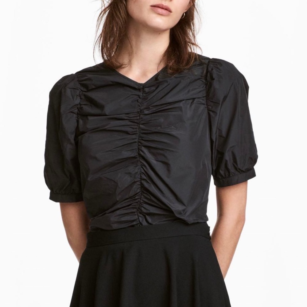 H&M RUCHED FRONT TOP